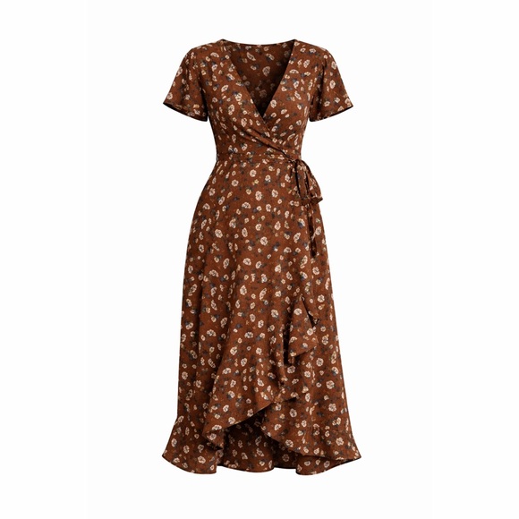Dresses & Skirts - 🍂floral ruffle dress
